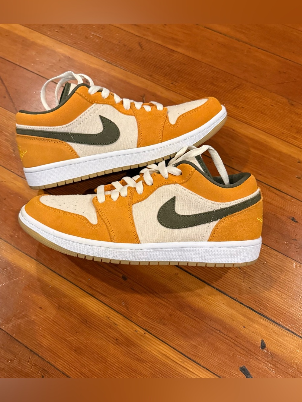 👟✨ Air Jordan 1 Low SE "Light Curry" (2021) 👟✨